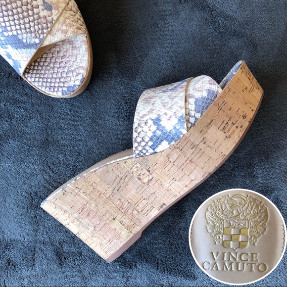 Vince Camuto Shoes - 🐍Vince Camuto Platform Women’s Snake Blue🐍